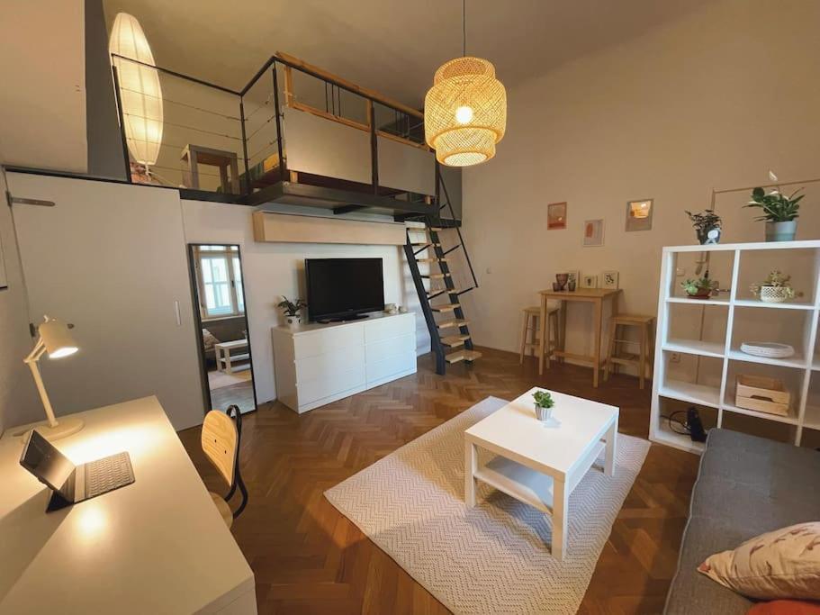 Apartment Stefanka Old Town Pressburg